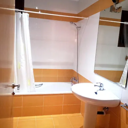 House With 3 Bedrooms In With Enclosed Garden And Wifi