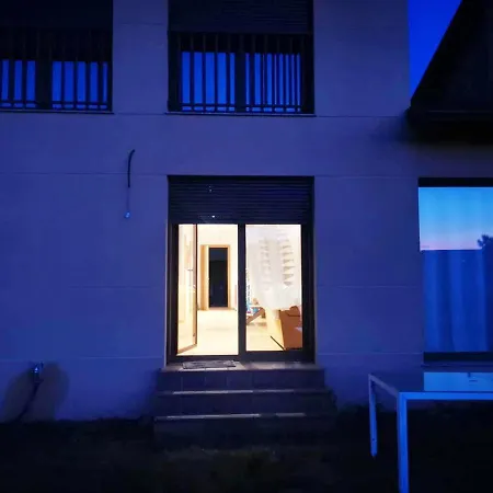 House With 3 Bedrooms In With Enclosed Garden And Wifi Carracedelo