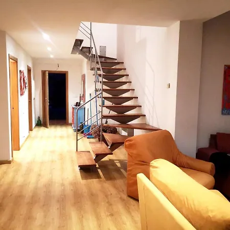 Semesterbostad House With 3 Bedrooms In With Enclosed Garden And Wifi